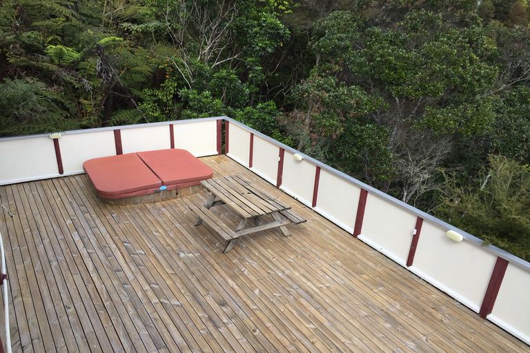 Photo of property in 15 Tui Grove, Paihia, 0200