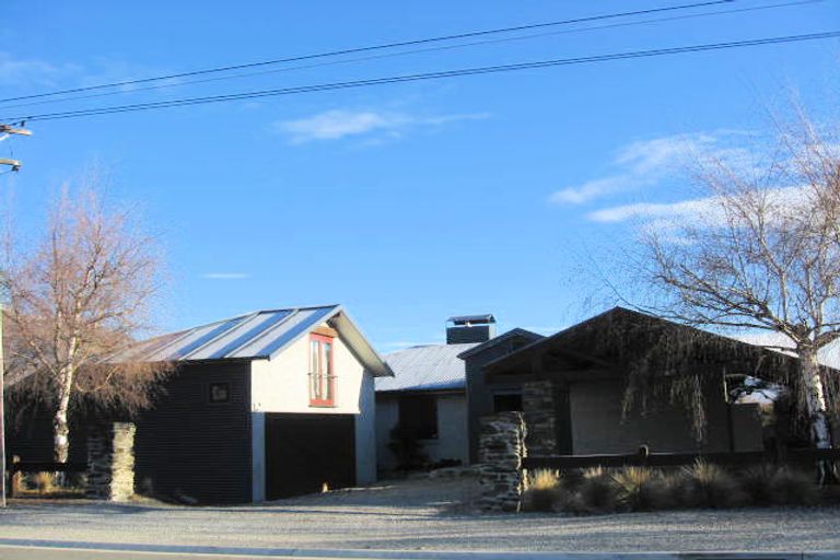 Photo of property in 57 Warren Street, Wanaka, 9305
