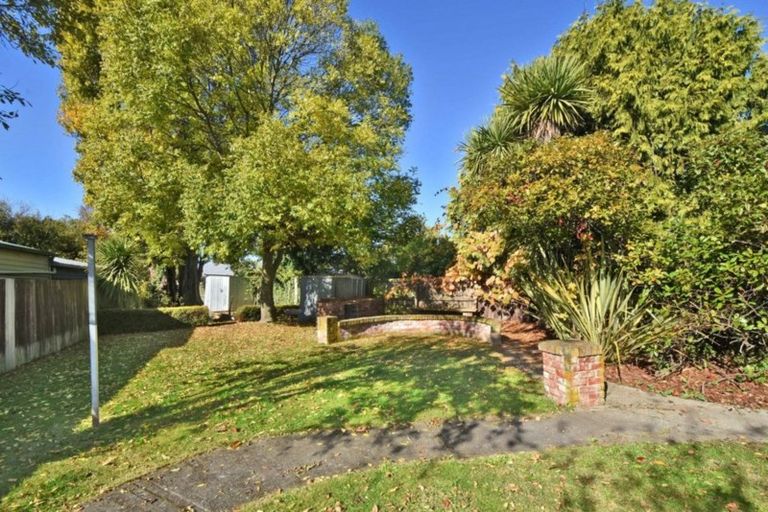 Photo of property in 132 Olliviers Road, Phillipstown, Christchurch, 8011