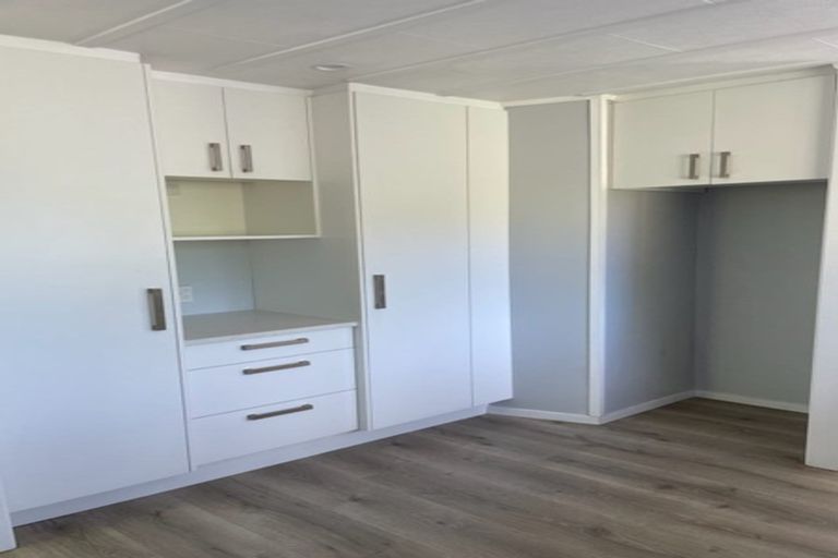 Photo of property in 20 Laser Place, Bayview, Auckland, 0629