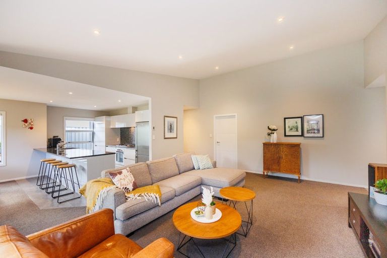 Photo of property in 5 Ake Ake Avenue, Hokowhitu, Palmerston North, 4410