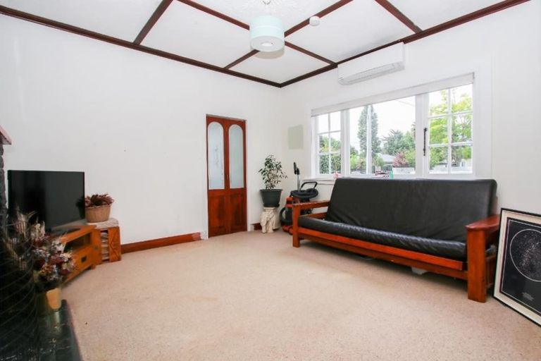 Photo of property in 76 Rimu Street, Maeroa, Hamilton, 3200