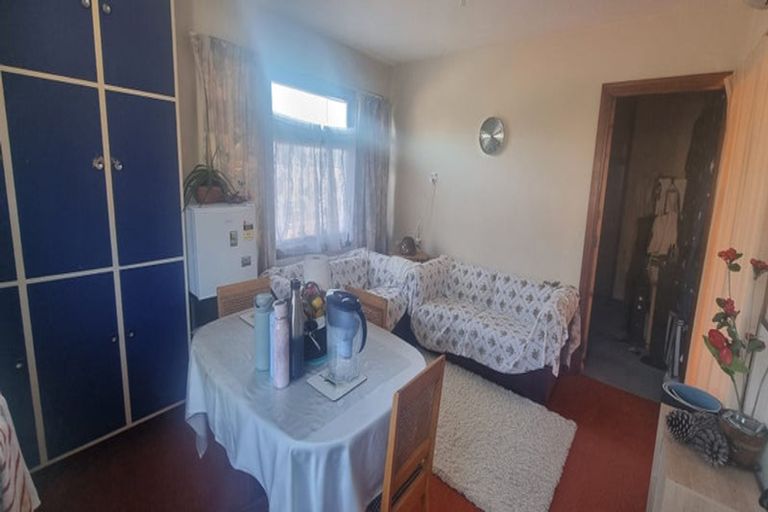 Photo of property in 108 Main North Road, Papanui, Christchurch, 8052