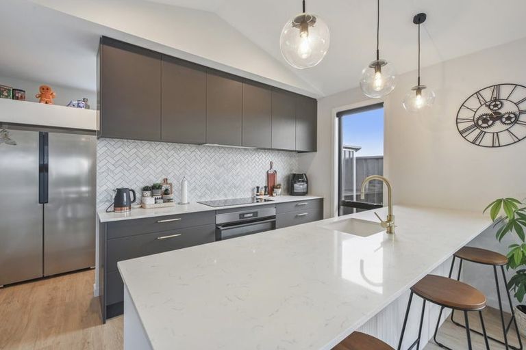 Photo of property in 18 Ellmers Street, Woodend, 7691