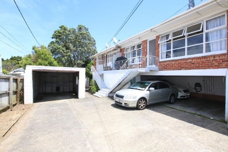 Photo of property in 4/228 Onewa Road, Birkenhead, Auckland, 0626