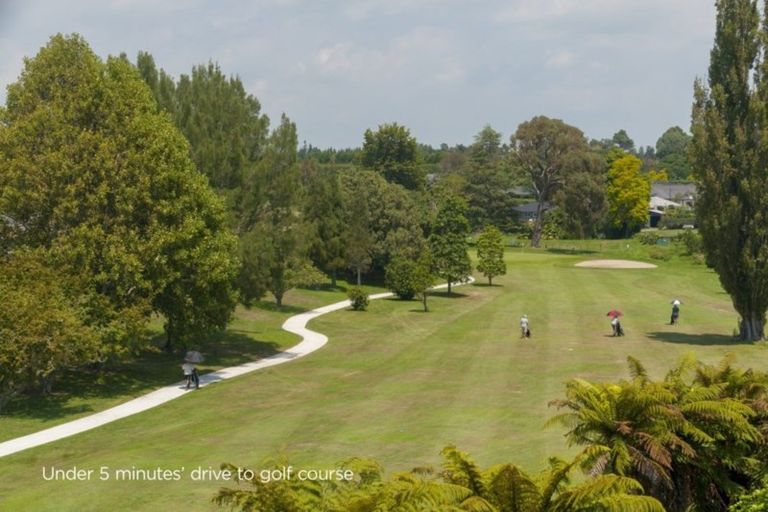 Photo of property in 82 Bert Wall Drive, Omokoroa, 3114