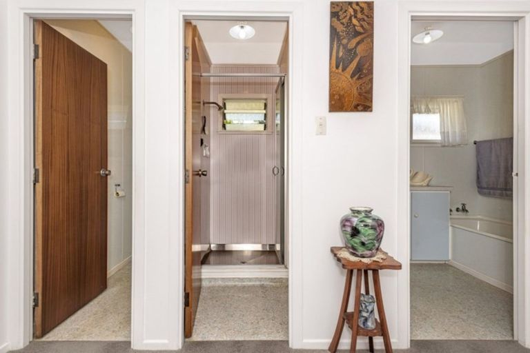 Photo of property in 97 Moana Road, Okitu, Gisborne, 4010