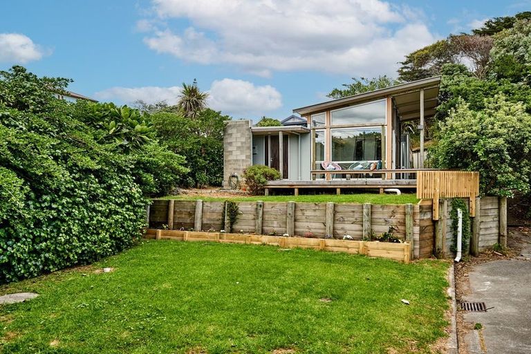 Photo of property in 4 Tangahoe Street, Paekakariki, 5034