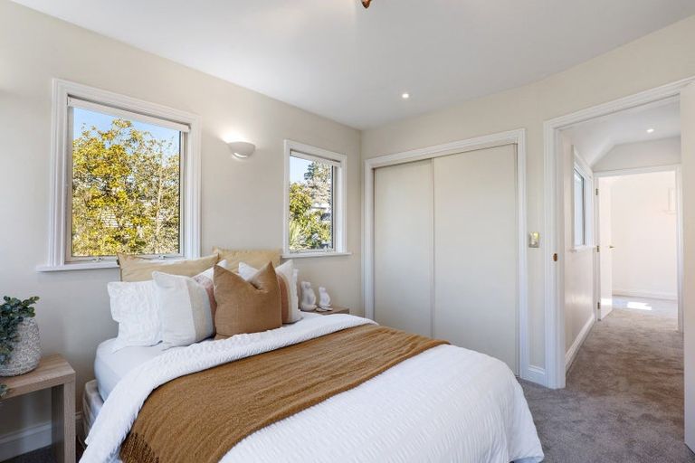 Photo of property in 32 Wai-iti Terrace, Burnside, Christchurch, 8052