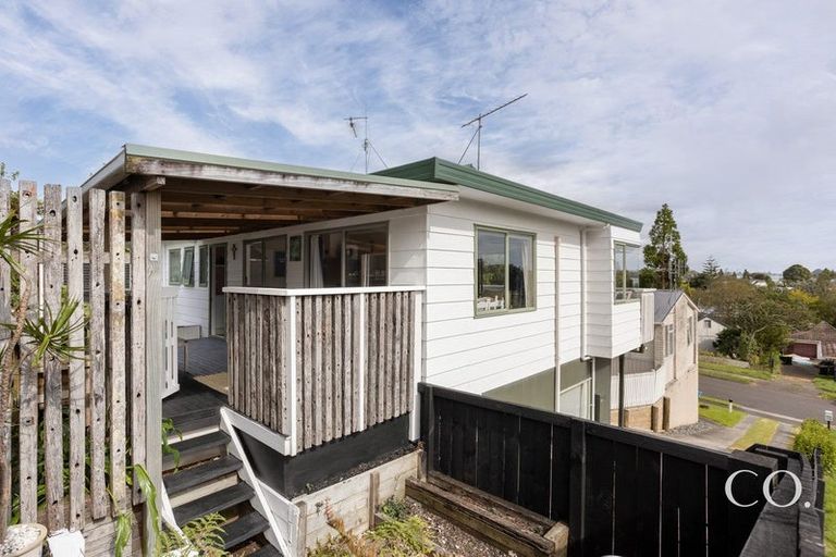 Photo of property in 21b Dingadee Street, Welcome Bay, Tauranga, 3112