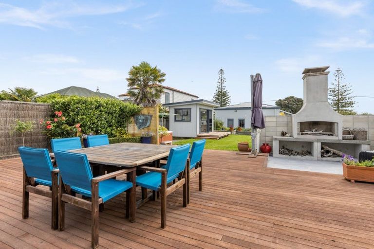 Photo of property in 34 The Esplanade, Westshore, Napier, 4110