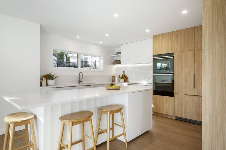 Photo of property in 5/30 Clarence Road, Northcote Point, Auckland, 0627