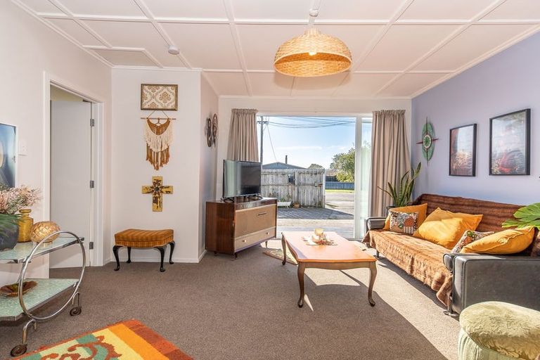 Photo of property in 14 Coates Street, Westport, 7825