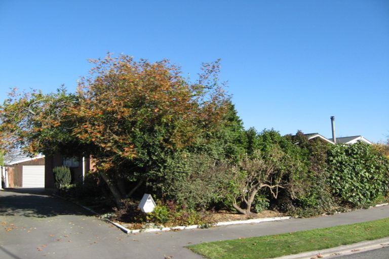 Photo of property in 7 Bidwell Place, Hillmorton, Christchurch, 8025