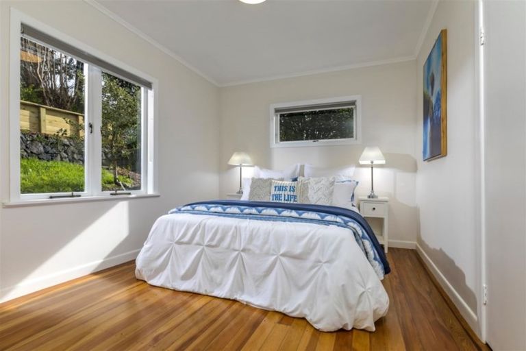 Photo of property in 86 Shetland Street, Glen Eden, Auckland, 0602