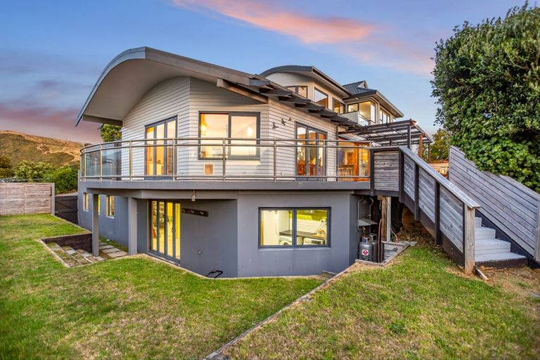 Photo of property in 13 Haunui Road, Pukerua Bay, 5026