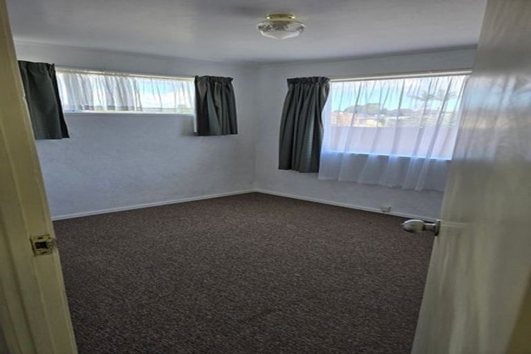 Photo of property in 3 Casuarina Road, Half Moon Bay, Auckland, 2012