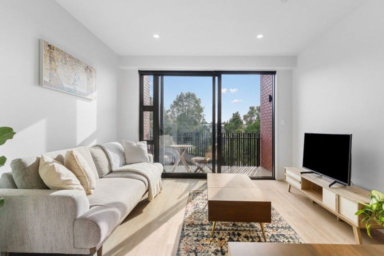 Photo of property in 203/2a Matatiki Street, Northcote, Auckland, 0627