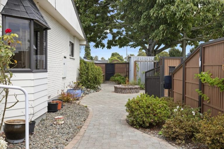 Photo of property in 486 Devonport Road, Tauranga South, Tauranga, 3112