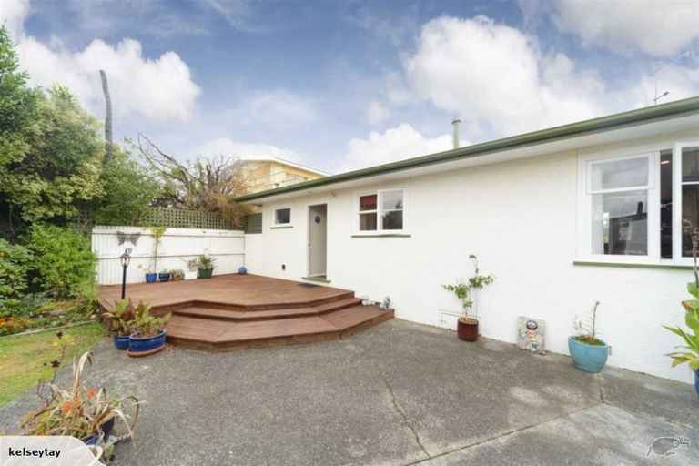 Photo of property in 18 Swansea Street, Hokowhitu, Palmerston North, 4410