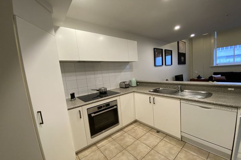Photo of property in Whitmore Apartments, 7b Stout Street, Wellington Central, Wellington, 6011