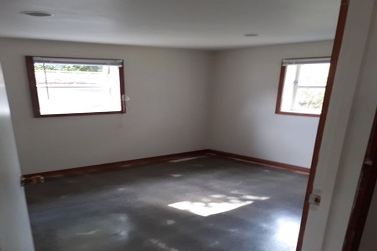 Photo of property in 81 Lauderdale Road, Birkdale, Auckland, 0626