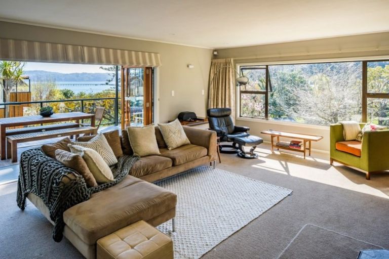 Photo of property in 6 Walter Road, Lowry Bay, Lower Hutt, 5013
