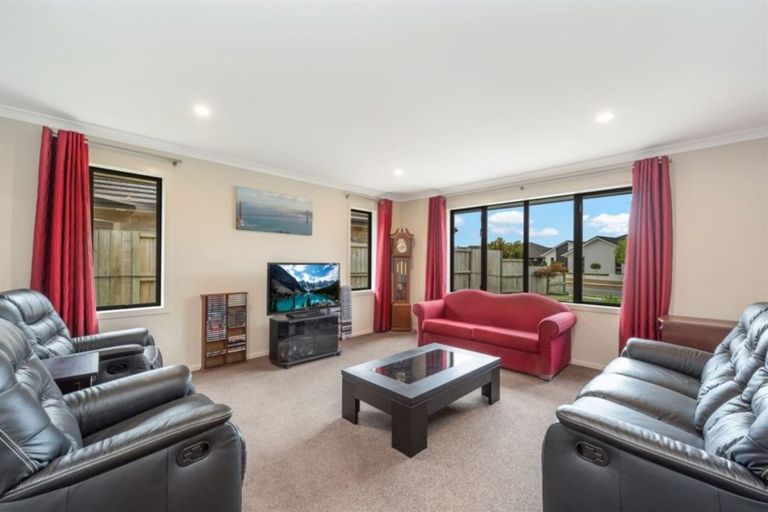 Photo of property in 215 Cumberland Drive, Flagstaff, Hamilton, 3210