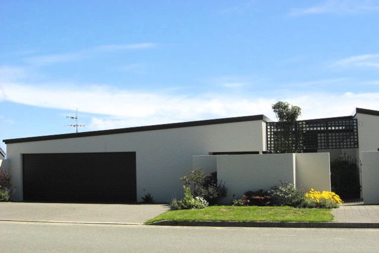 Photo of property in 348 Princes Drive, Britannia Heights, Nelson, 7010