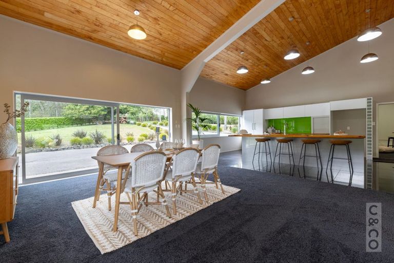 Photo of property in 69a Waikoukou Valley Road, Waimauku, 0882