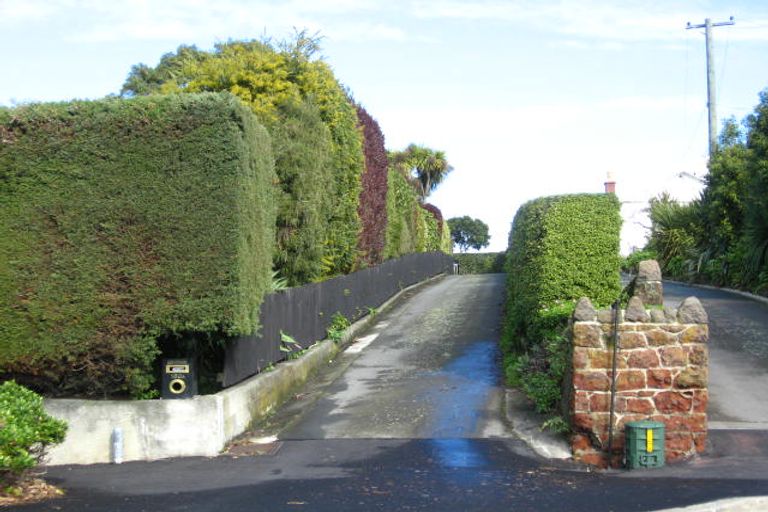 Photo of property in 160 Hackthorne Road, Cashmere, Christchurch, 8022