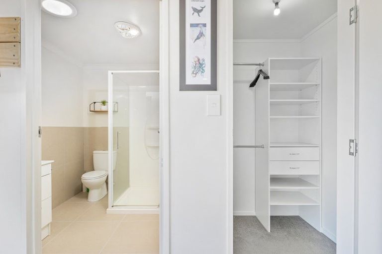 Photo of property in 2 Hamilton Crescent, Whitianga, 3510