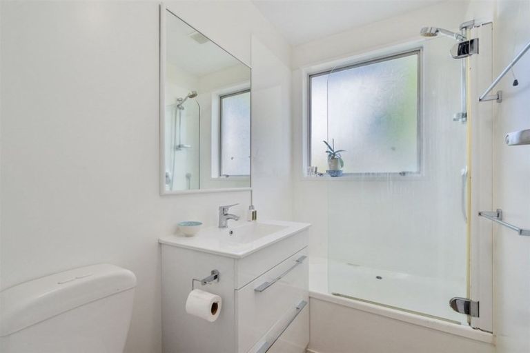 Photo of property in 2/108 Edward Avenue, Edgeware, Christchurch, 8013