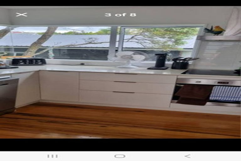 Photo of property in 2/30 Matipo Road, Mairangi Bay, Auckland, 0630