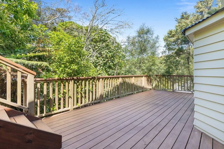 Photo of property in 21 Homewood Place, Chatswood, Auckland, 0626