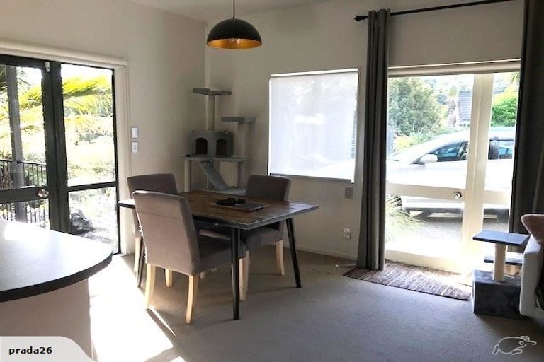 Photo of property in 43a Isobel Road, Greenhithe, Auckland, 0632