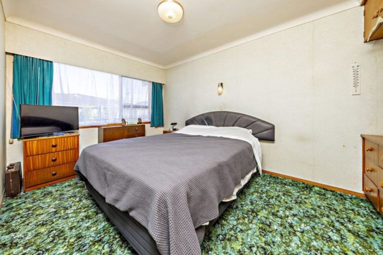 Photo of property in 1/580 Massey Road, Mangere, Auckland, 2022