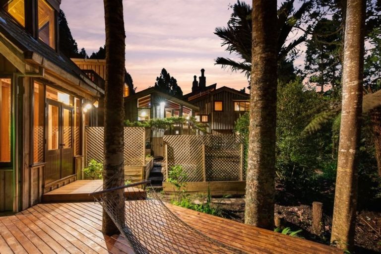 Photo of property in 50 Tram Road, Swanson, Auckland, 0614