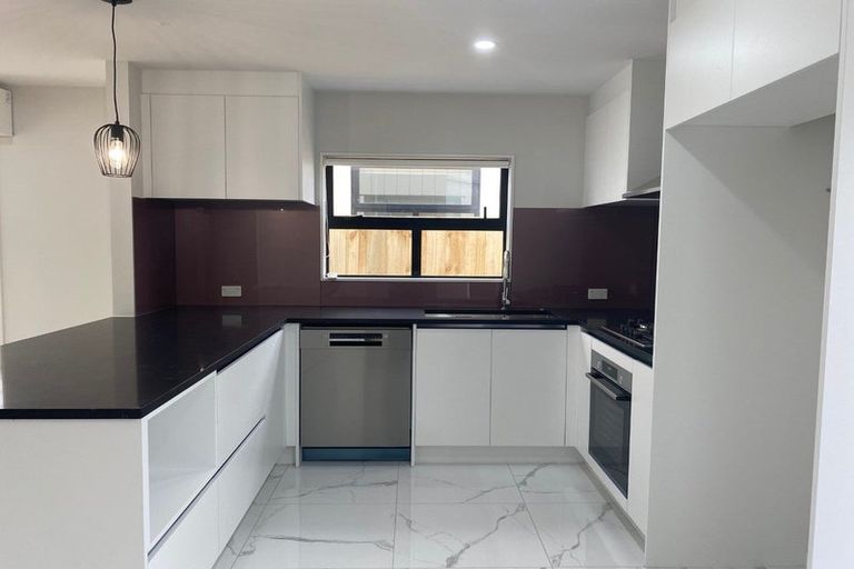 Photo of property in 9c Garth Place, Manurewa, Auckland, 2102