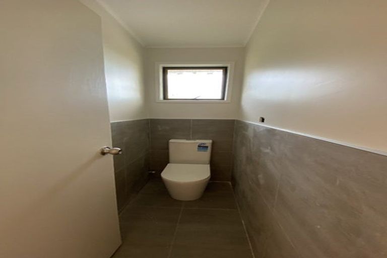 Photo of property in 107 Weatherly Road, Torbay, Auckland, 0630