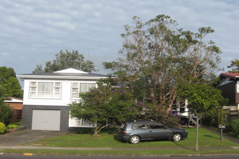 Photo of property in 35 Cascades Road, Pakuranga Heights, Auckland, 2010