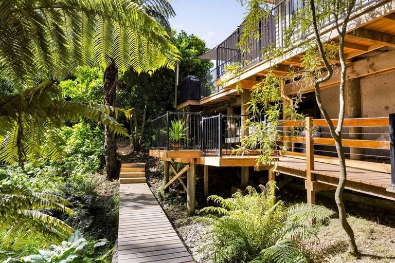 Photo of property in 32 Wynyard Street, Normanby, Hawera, 4614