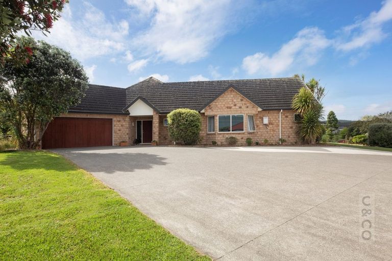 Photo of property in 17 Deacon Road, Riverhead, Kumeu, 0892
