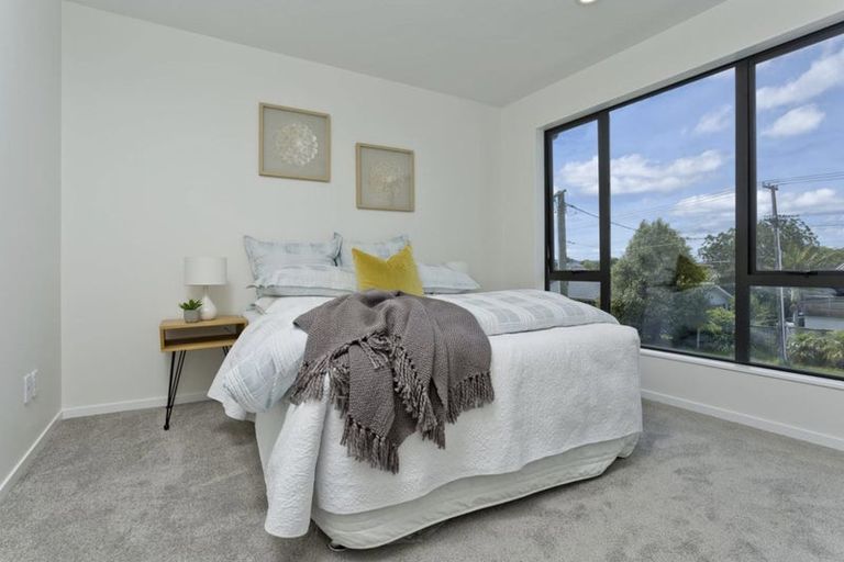 Photo of property in 2c Livingstone Street, Milford, Auckland, 0620