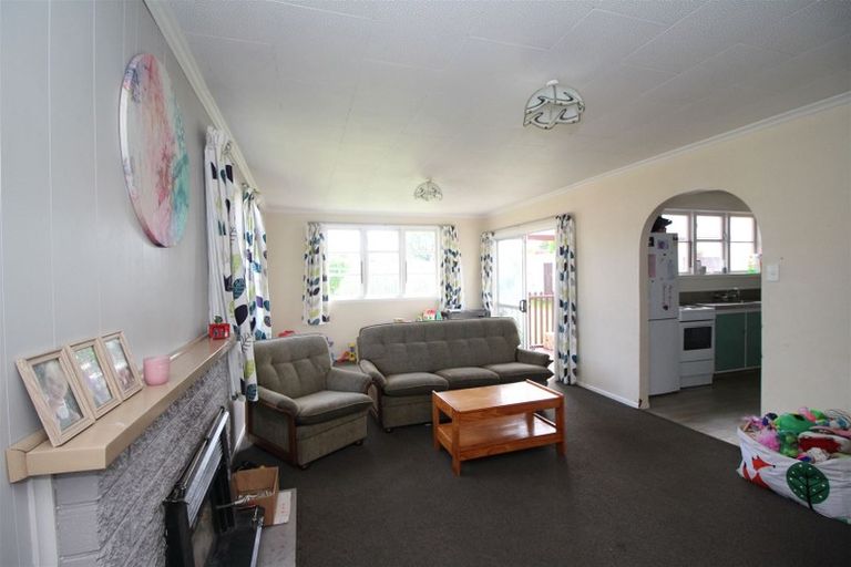 Photo of property in 208 Balmoral Drive, Tokoroa, 3420