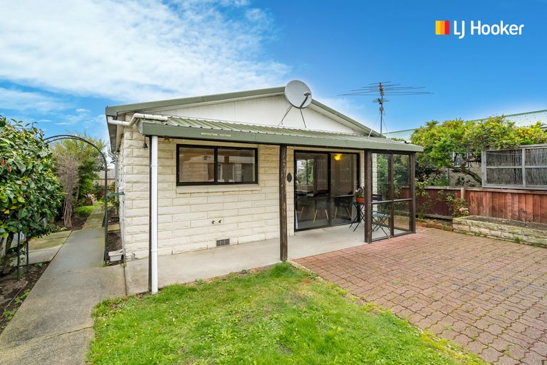 Photo of property in 16 Fawcett Street, South Dunedin, Dunedin, 9012