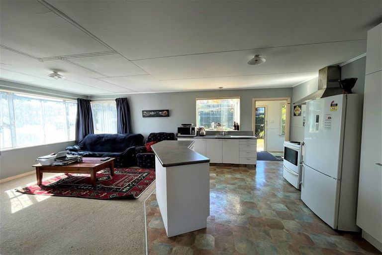 Photo of property in 8 Newarp Street, Balclutha, 9230