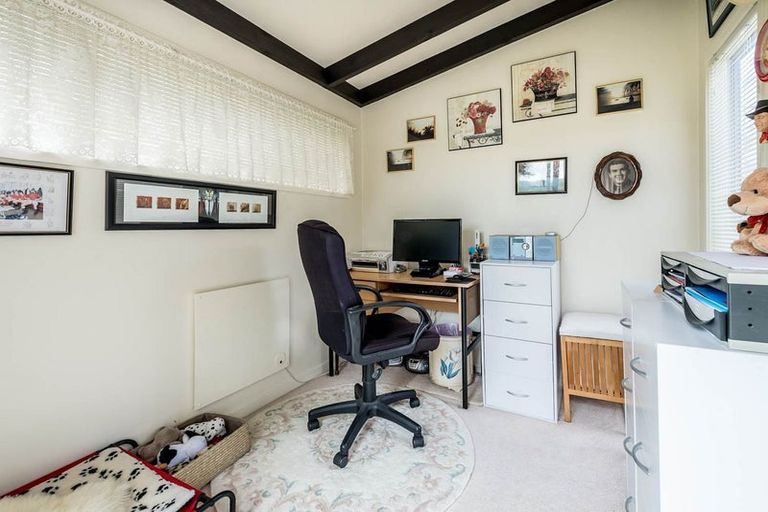 Photo of property in 1/18 Argyle Road, Browns Bay, Auckland, 0630