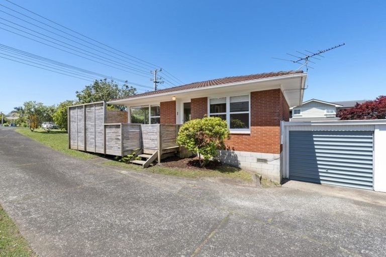 Photo of property in 1/15 Northboro Road, Hauraki, Auckland, 0622
