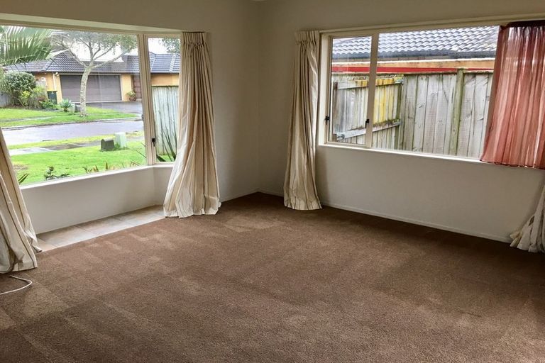 Photo of property in 26 Erne Crescent, East Tamaki, Auckland, 2016